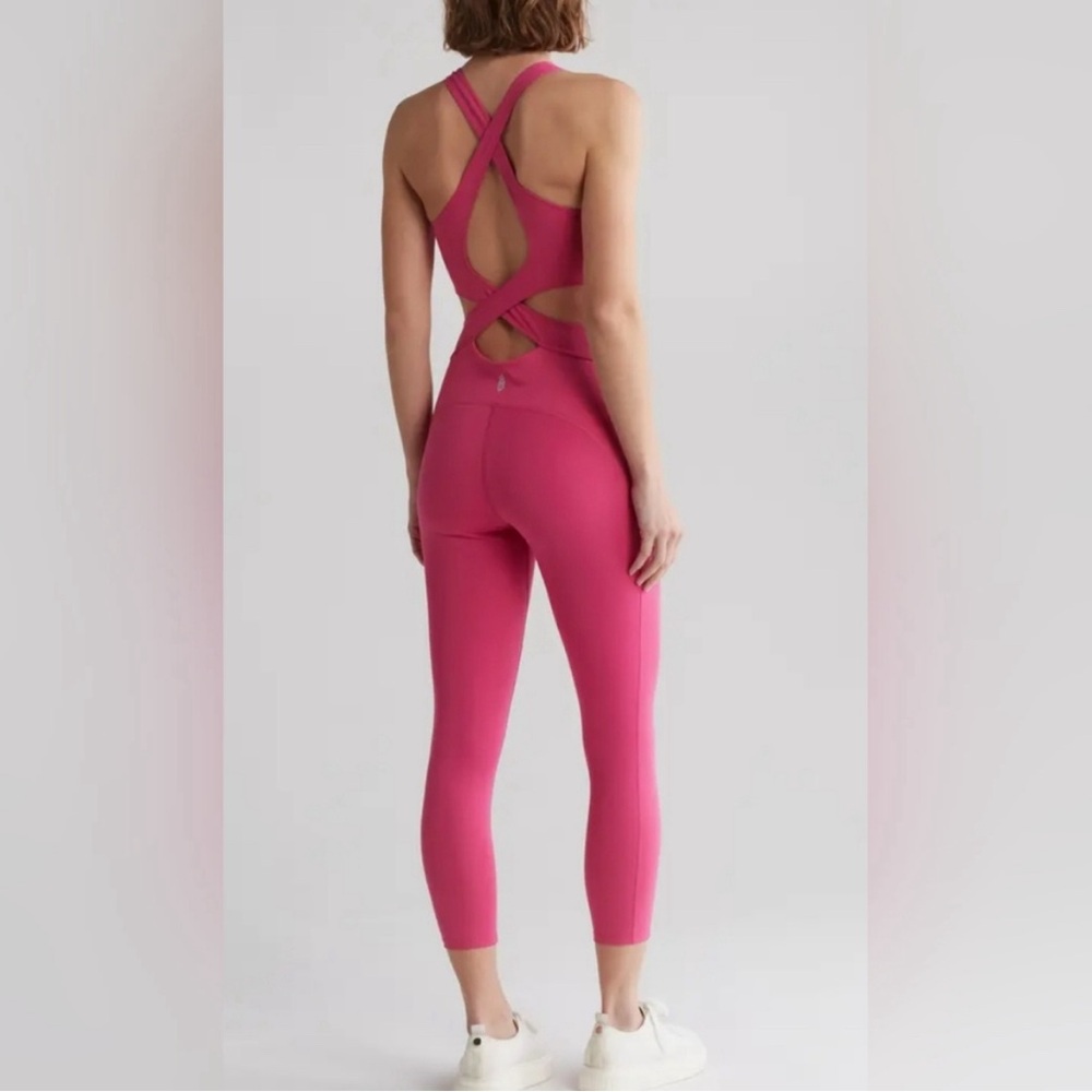 ￼ back it up Free movement jumpsuit 135